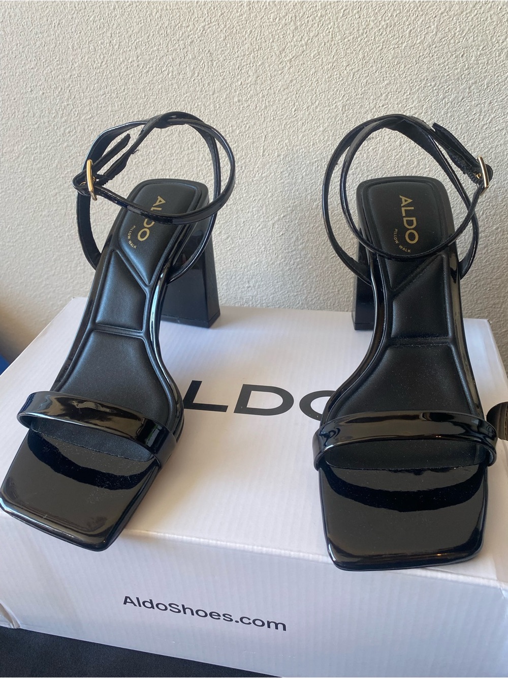 ALDO Black Patent Square Block Heel Sandals with Ankle Strap BRAND NEW - Picture 6 of 9